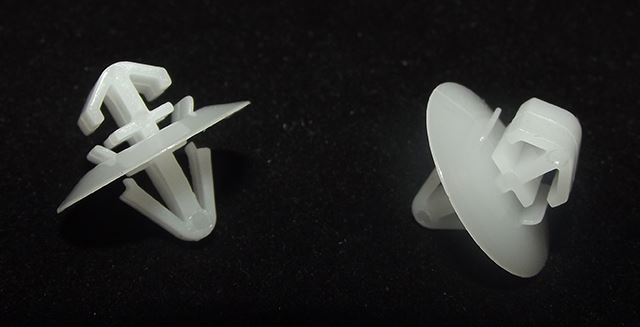 10X Side Moulding Lower Protection Door Trim Clips For VAUXHALL Movano Vivaro IVECO Daily V NISSAN Interstar Kubistar Primastar RENAULT Kangoo Master II Pro Trafic II 7703077421